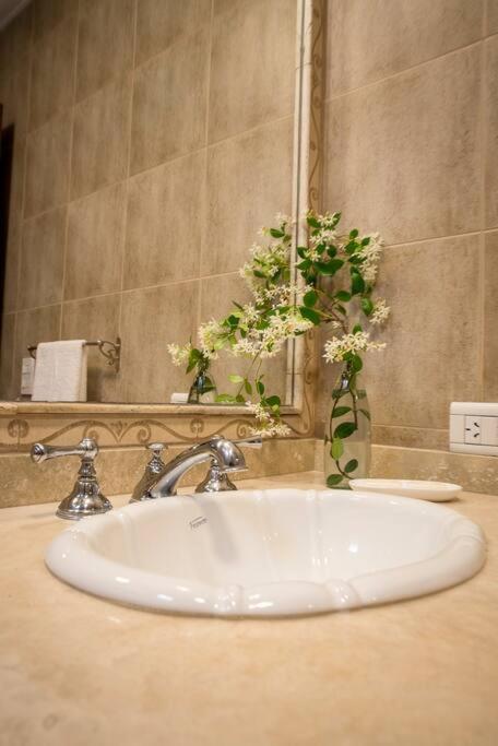 Amplio Departamento Con Excelente Ubicacion Apartment Salta Ngoại thất bức ảnh